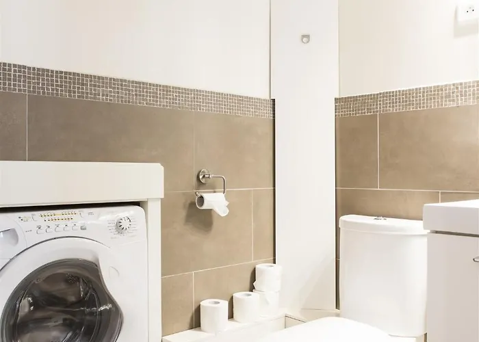 Augustins -petit Cocon Calme Et Lumineux Avec Parking Apartman Bordeaux