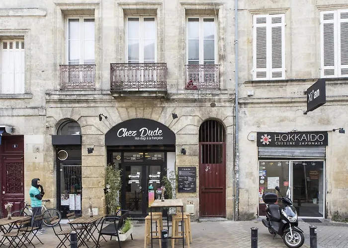 Augustins -petit Cocon Calme Et Lumineux Avec Parking Apartman Bordeaux