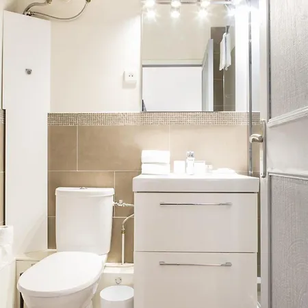 Apartmán Augustins -petit Cocon Calme Et Lumineux Avec Parking