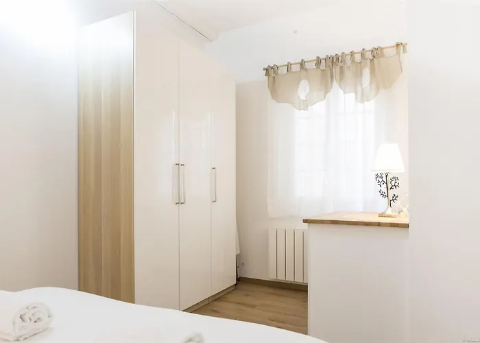 Augustins -petit Cocon Calme Et Lumineux Avec Parking