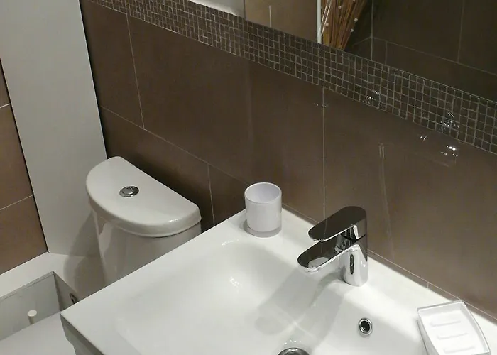 Apartament Augustins -petit Cocon Calme Et Lumineux Avec Parking *