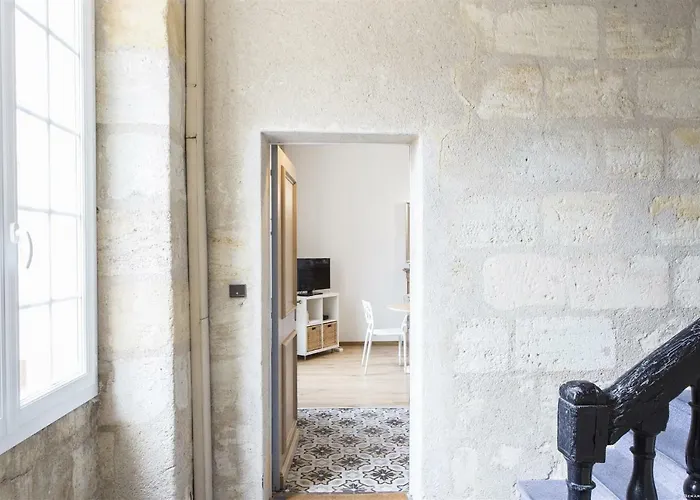 Apartament Augustins -petit Cocon Calme Et Lumineux Avec Parking Bordeaux