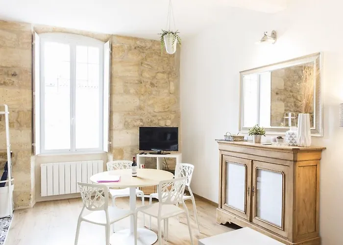 Augustins -petit Cocon Calme Et Lumineux Avec Parking *